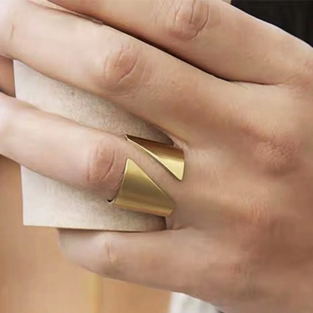 Oli Cuff Ring